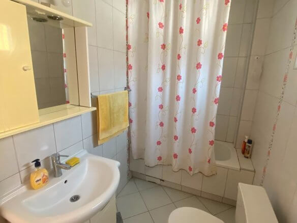 Großzügige Duplex-Wohnung mit 3 Schlafzimmern und Garten in Bjeliši/Bar zur Miete – MB111