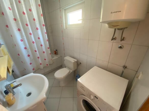 Großzügige Duplex-Wohnung mit 3 Schlafzimmern und Garten in Bjeliši/Bar zur Miete – MB111