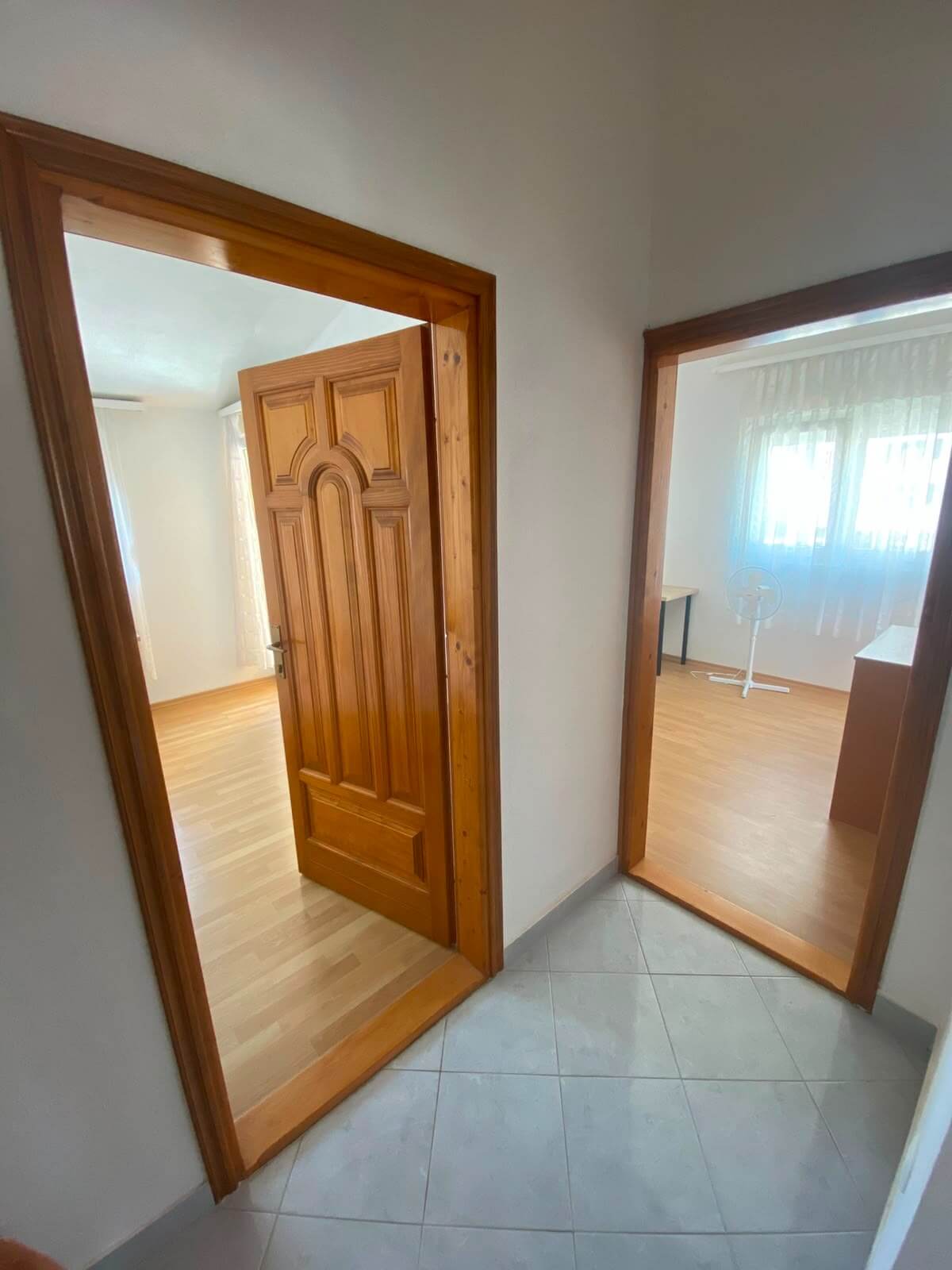 Großzügige Duplex-Wohnung mit 3 Schlafzimmern und Garten in Bjeliši/Bar zur Miete – MB111