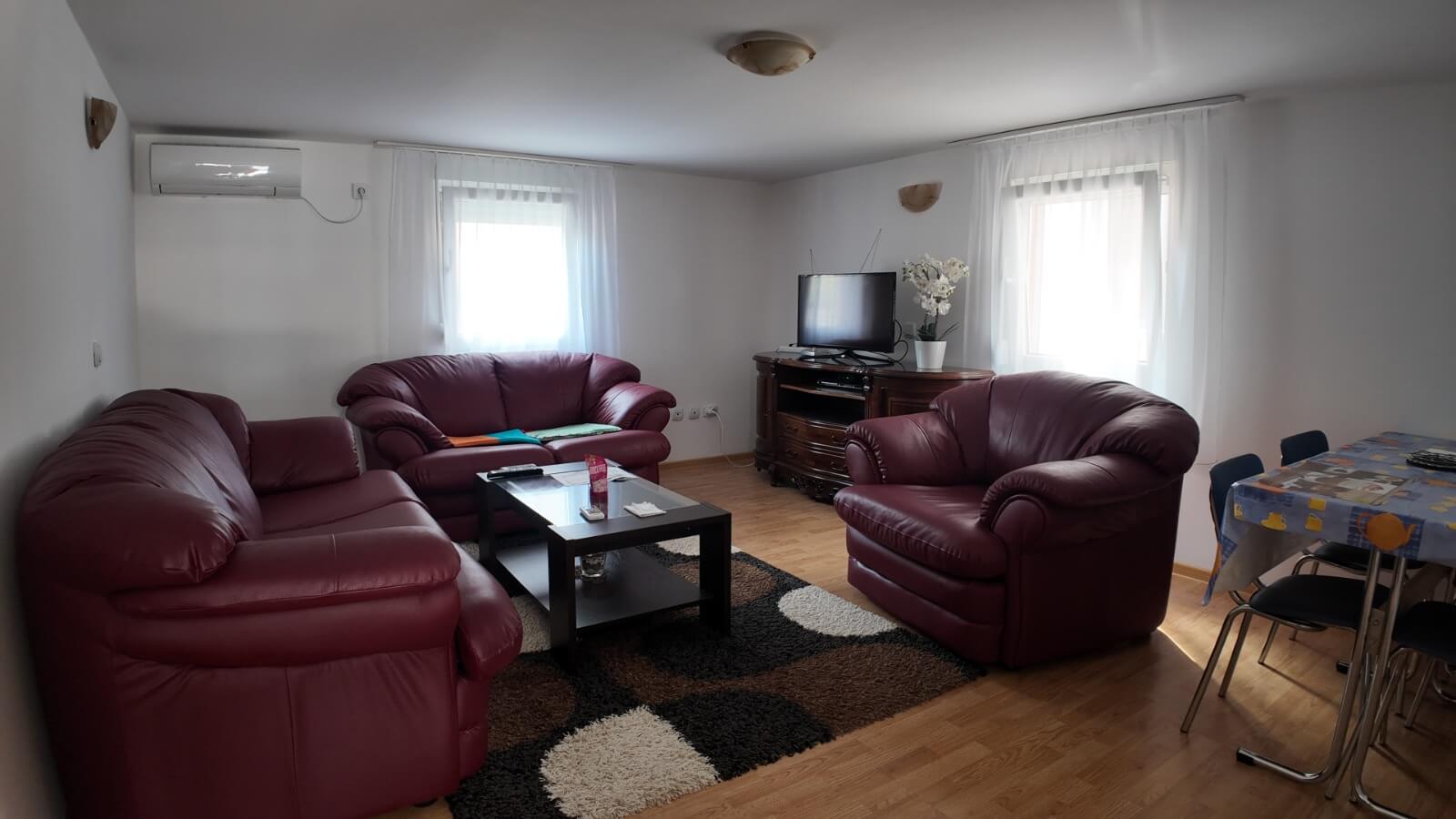 Möbliertes Haus mit 3 Schlafzimmern und Hof in Polje/ Bar zur Miete – MB112