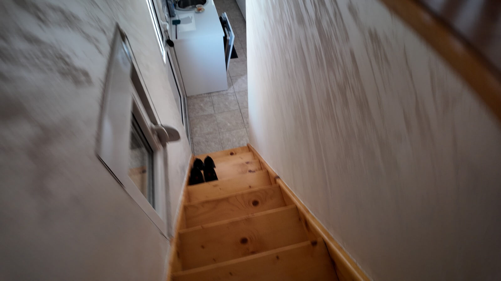 Möbliertes Haus mit 3 Schlafzimmern und Hof in Polje/ Bar zur Miete – MB112