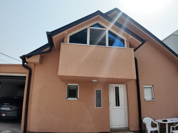 Möbliertes Haus mit 3 Schlafzimmern und Hof in Polje/ Bar zur Miete – MB112