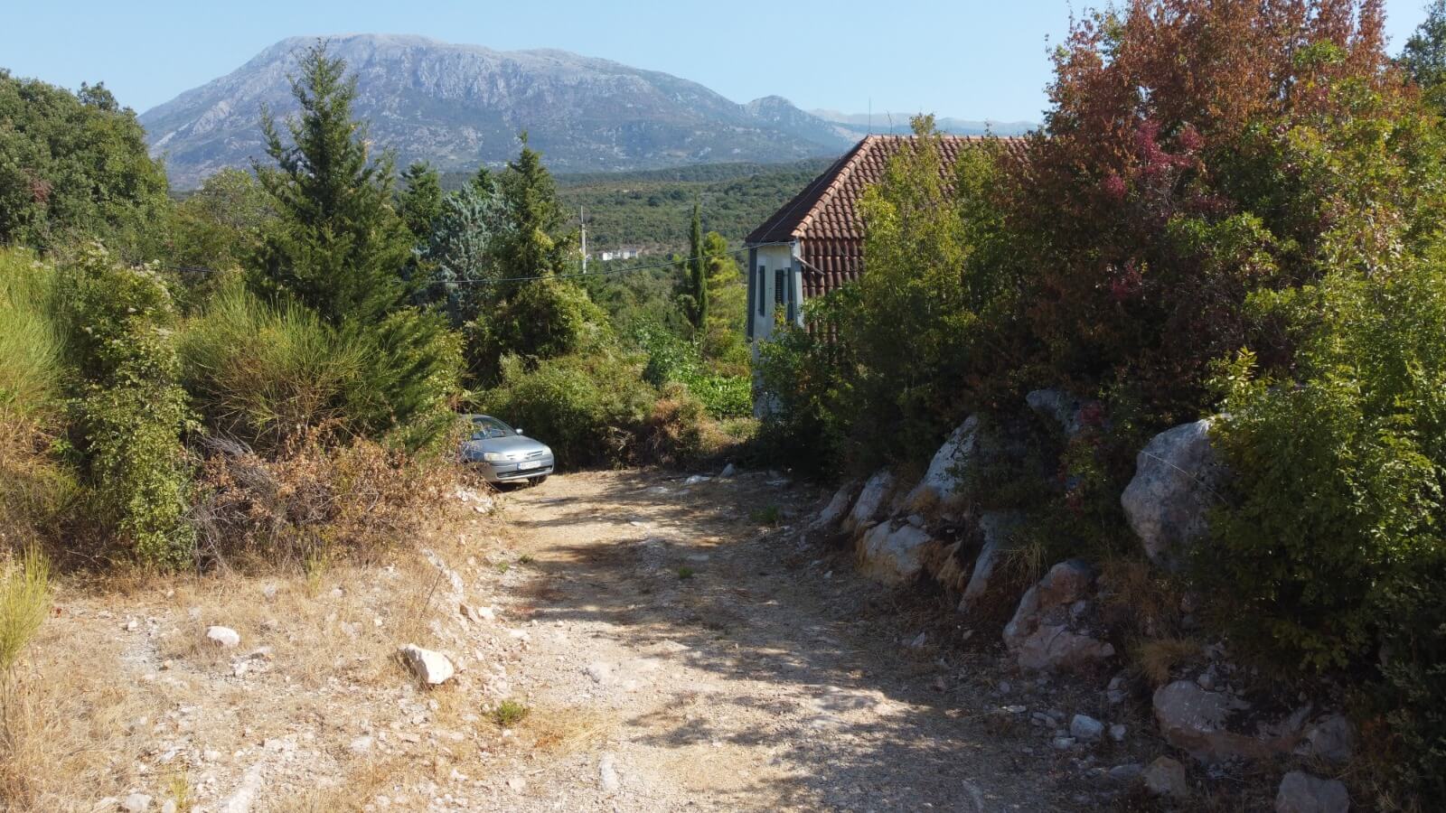 Urbanisiertes Grundstück mit Meer- und Bergblick in Kunje bei Bar