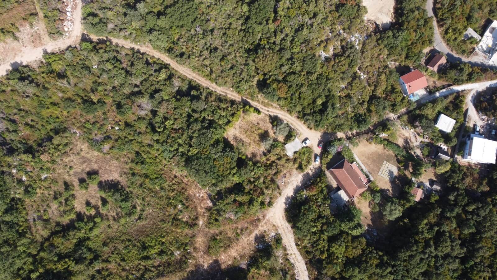 Urbanisiertes Grundstück mit Meer- und Bergblick in Kunje bei Bar