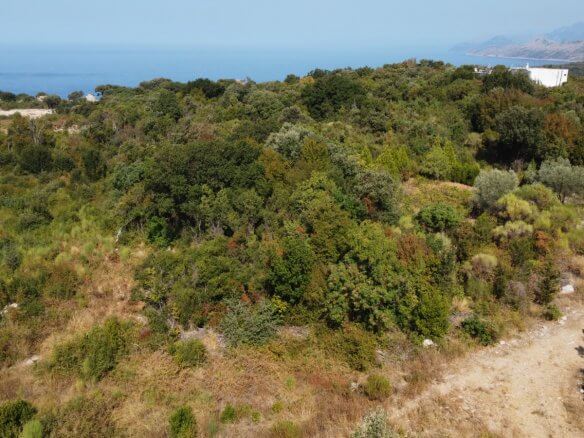 Urbanisiertes Grundstück mit Meer- und Bergblick in Kunje bei Bar