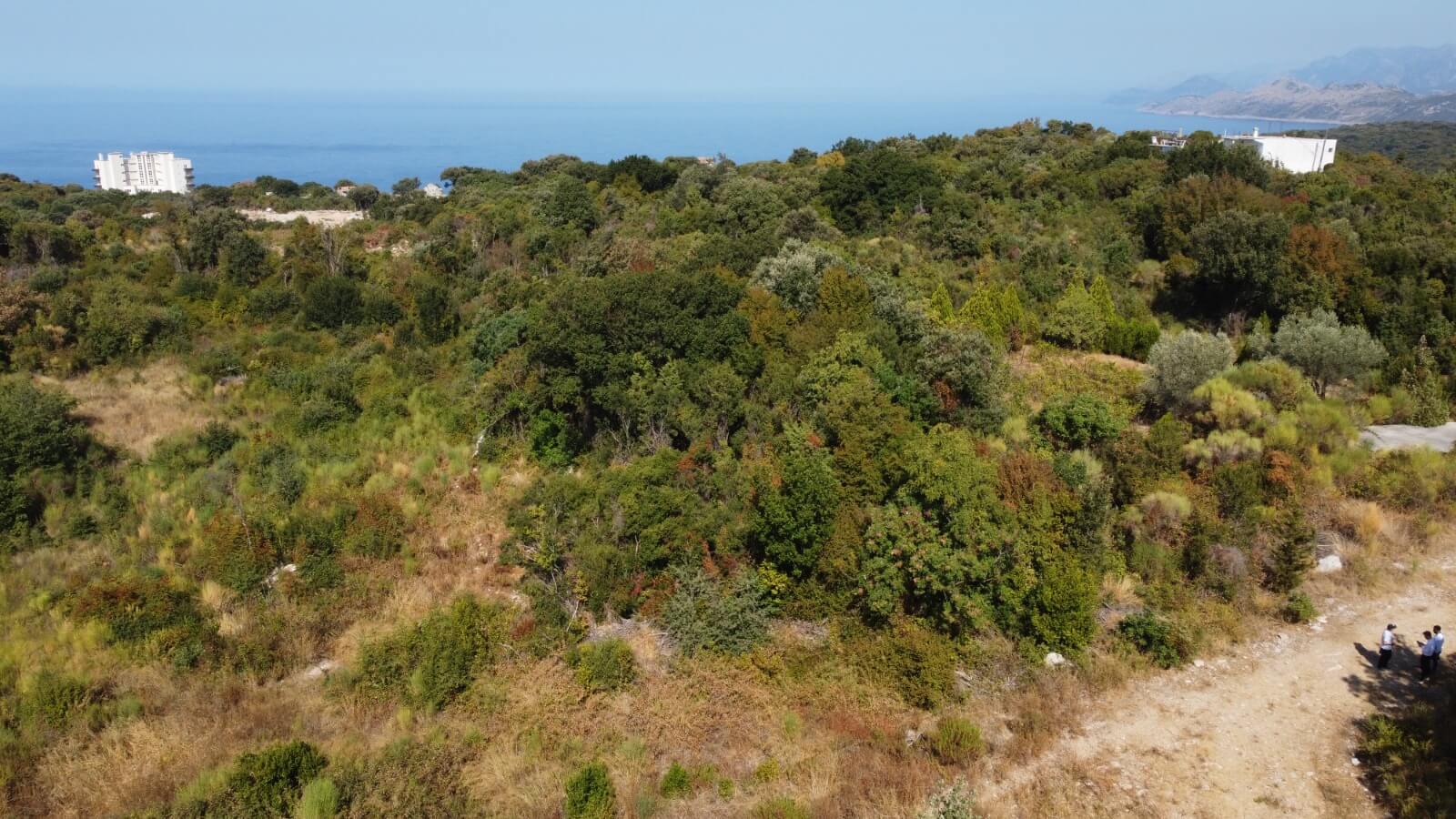 Urbanisiertes Grundstück mit Meer- und Bergblick in Kunje bei Bar