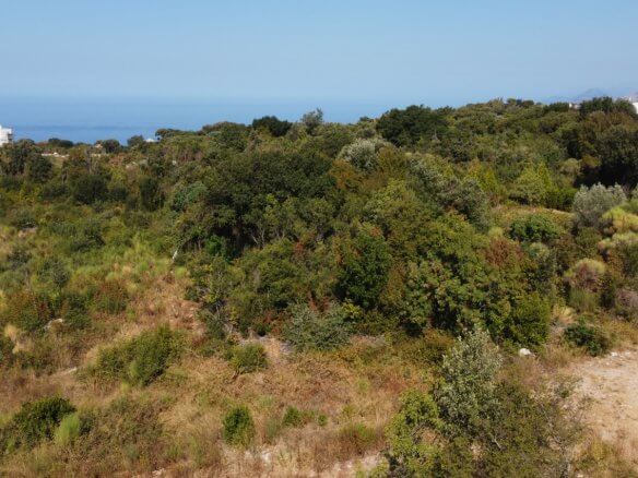 Urbanisiertes Grundstück mit Meer- und Bergblick in Kunje bei Bar