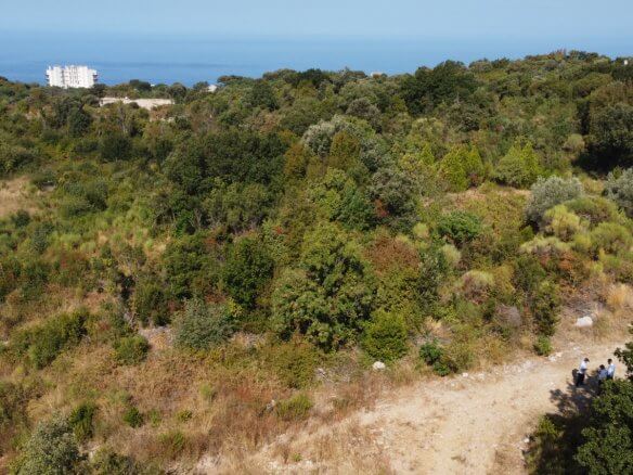 Urbanisiertes Grundstück mit Meer- und Bergblick in Kunje bei Bar