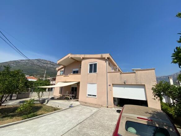 Großzügige 3-Schlafzimmer-Wohnung mit Garten und Garage in Šušanj/ Bar zur Miete – MB113