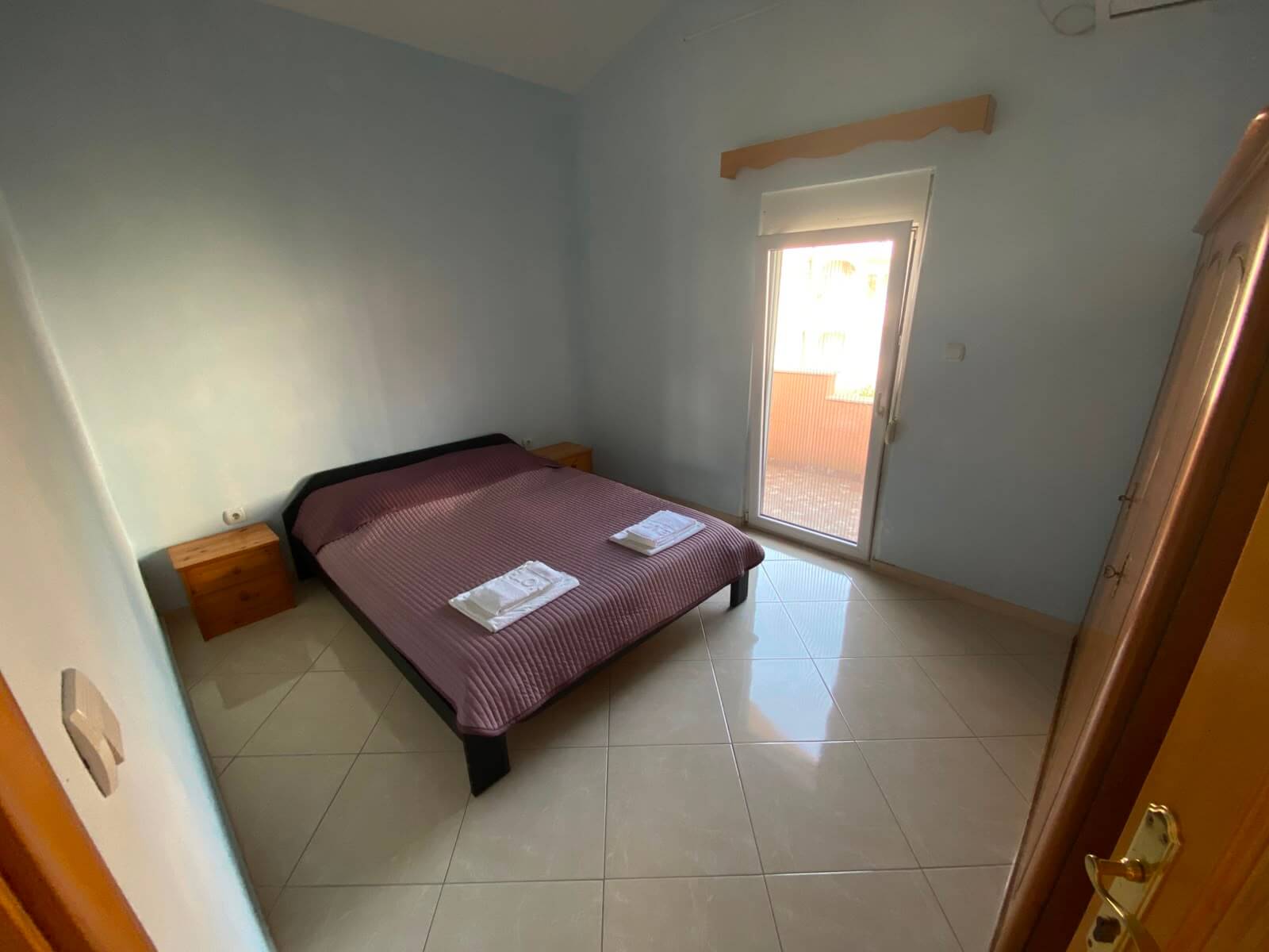 Großzügige 3-Schlafzimmer-Wohnung mit Garten und Garage in Šušanj/ Bar zur Miete – MB113