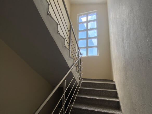Großzügige 3-Schlafzimmer-Wohnung mit Garten und Garage in Šušanj/ Bar zur Miete – MB113