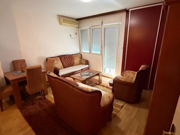 Möblierte 2-Schlafzimmer-Wohnung mit zwei Terrassen in Podgorica/ Stari Aerodrom zur Miete – MP2