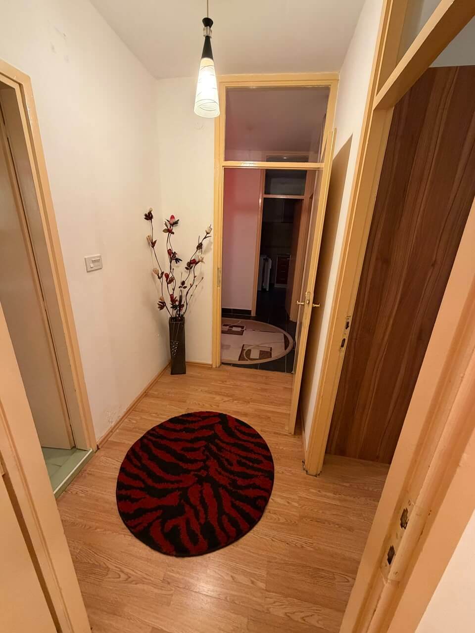 Möblierte 2-Schlafzimmer-Wohnung mit zwei Terrassen in Podgorica/ Stari Aerodrom zur Miete – MP2