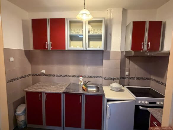Möblierte 2-Schlafzimmer-Wohnung mit zwei Terrassen in Podgorica/ Stari Aerodrom zur Miete – MP2