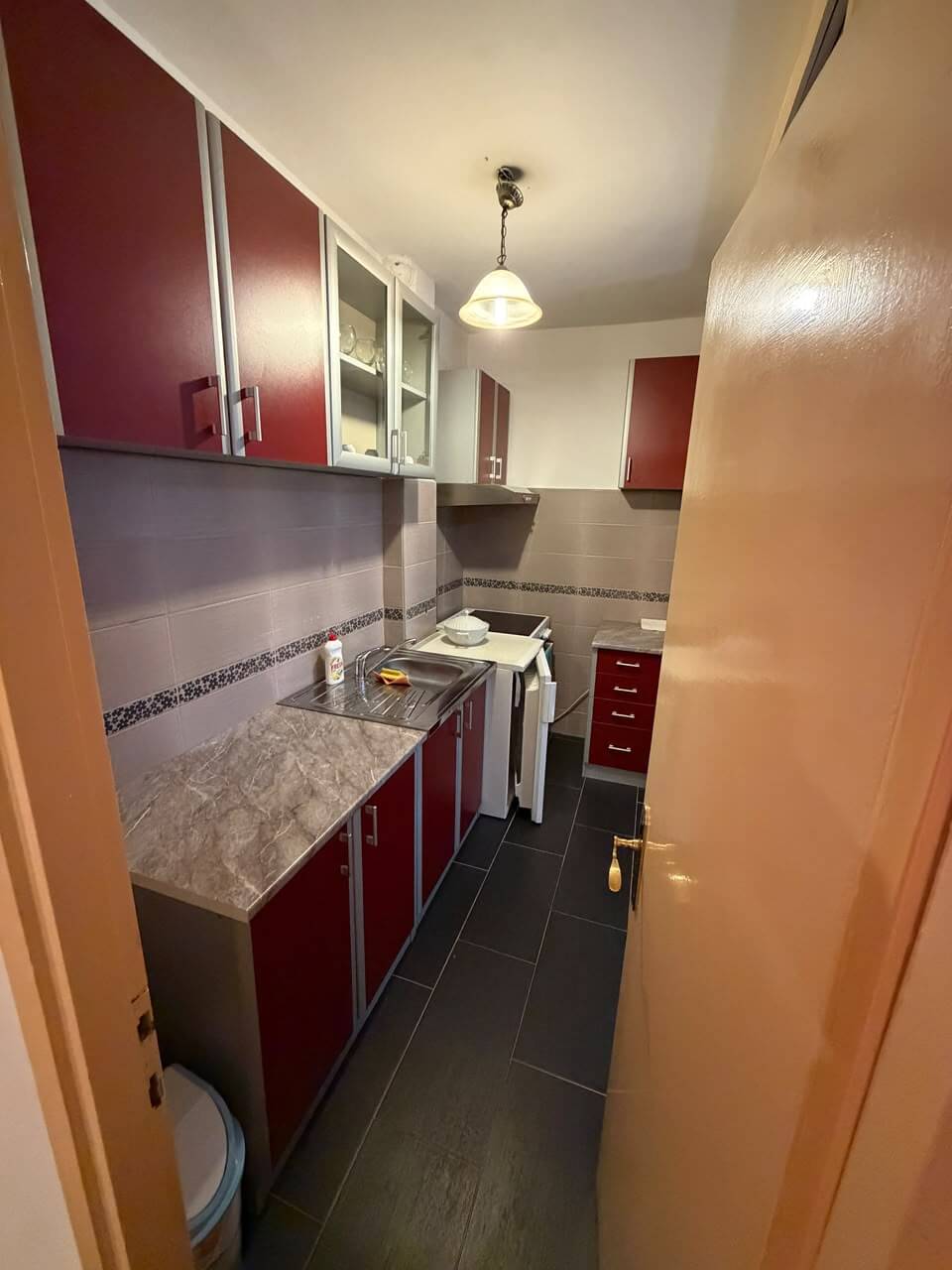 Möblierte 2-Schlafzimmer-Wohnung mit zwei Terrassen in Podgorica/ Stari Aerodrom zur Miete – MP2