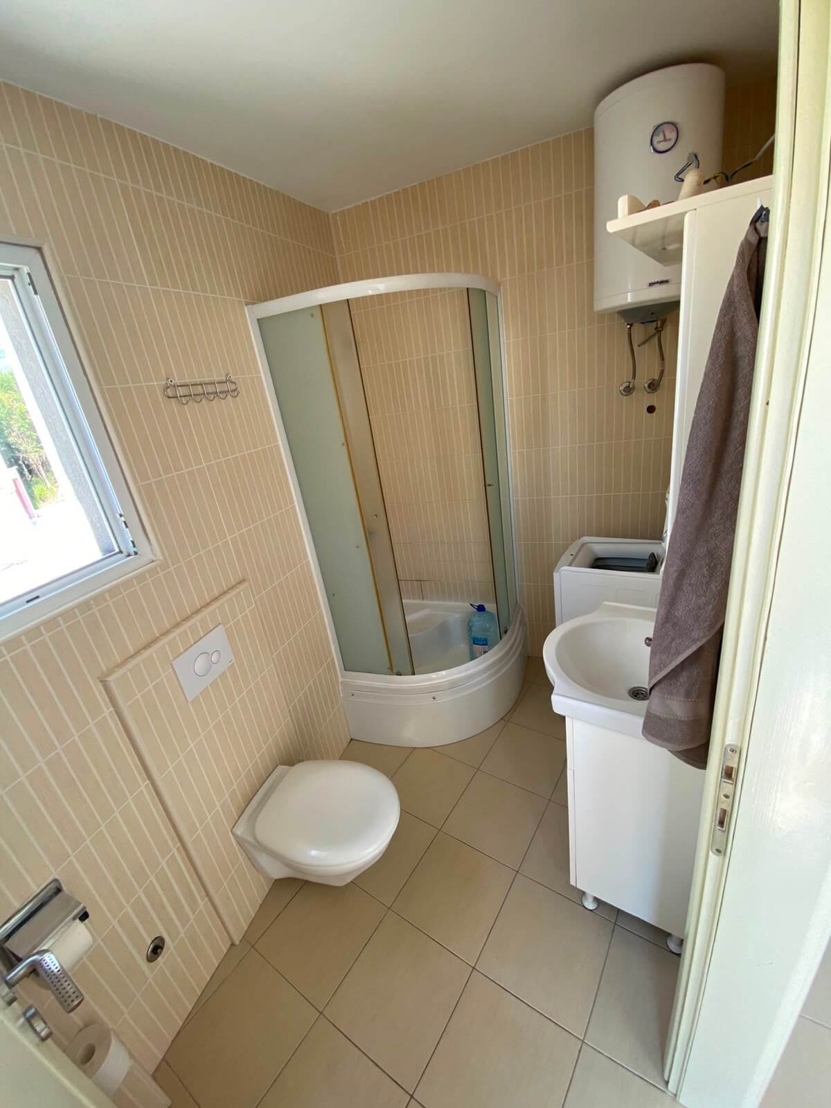 Möblierte 1-Schlafzimmer-Wohnung mit Garage in Bjeliši/ Bar zur Miete – MB114