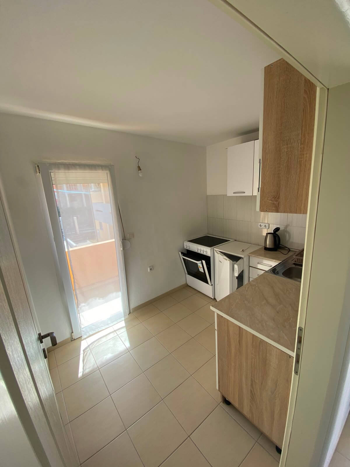 Möblierte 1-Schlafzimmer-Wohnung mit Garage in Bjeliši/ Bar zur Miete – MB114