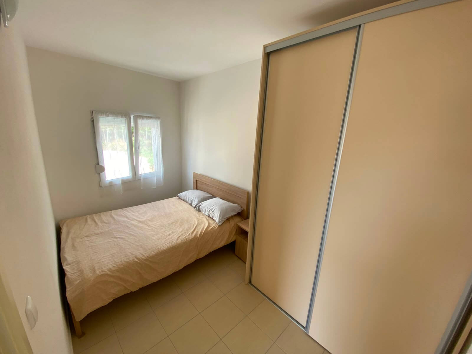 Möblierte 1-Schlafzimmer-Wohnung mit Garage in Bjeliši/ Bar zur Miete – MB114