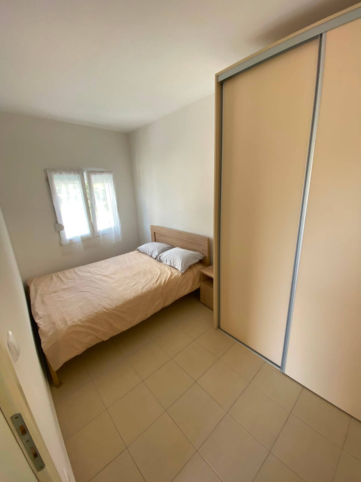 Möblierte 1-Schlafzimmer-Wohnung mit Garage in Bjeliši/ Bar zur Miete – MB114