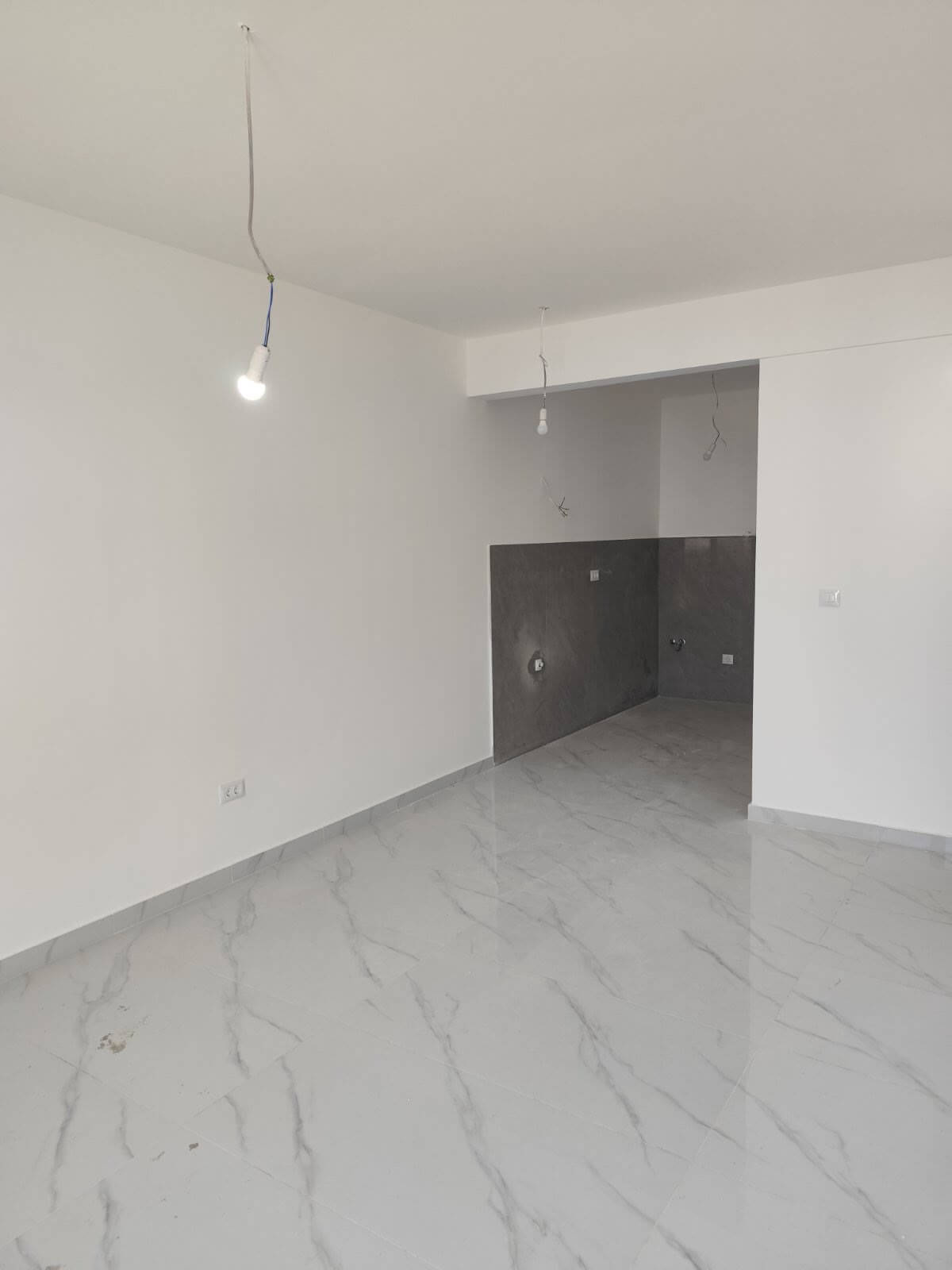 Neubauwohnungen nur ca. 100 m vom Meer entfernt in Šušanj/Bar zum Kauf – BWK48