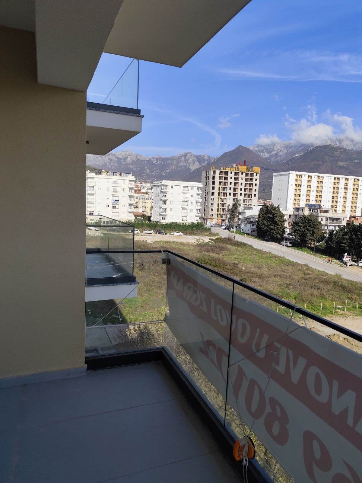 Neubauwohnungen nur ca. 100 m vom Meer entfernt in Šušanj/Bar zum Kauf – BWK48