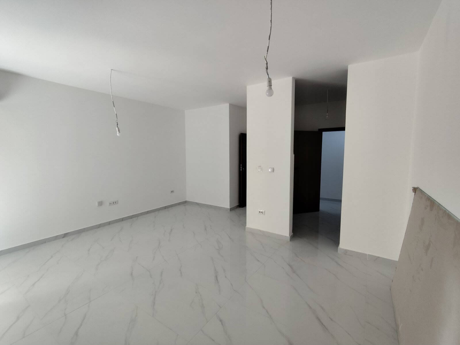 Neubauwohnungen nur ca. 100 m vom Meer entfernt in Šušanj/Bar zum Kauf – BWK48