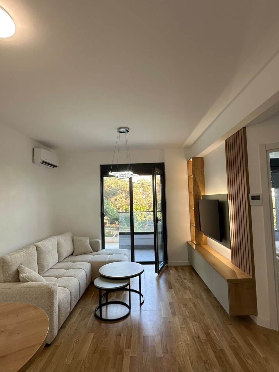 Moderne 1-Zimmer-Wohnung in Šušanj/Bar zum Kauf – BWK49
