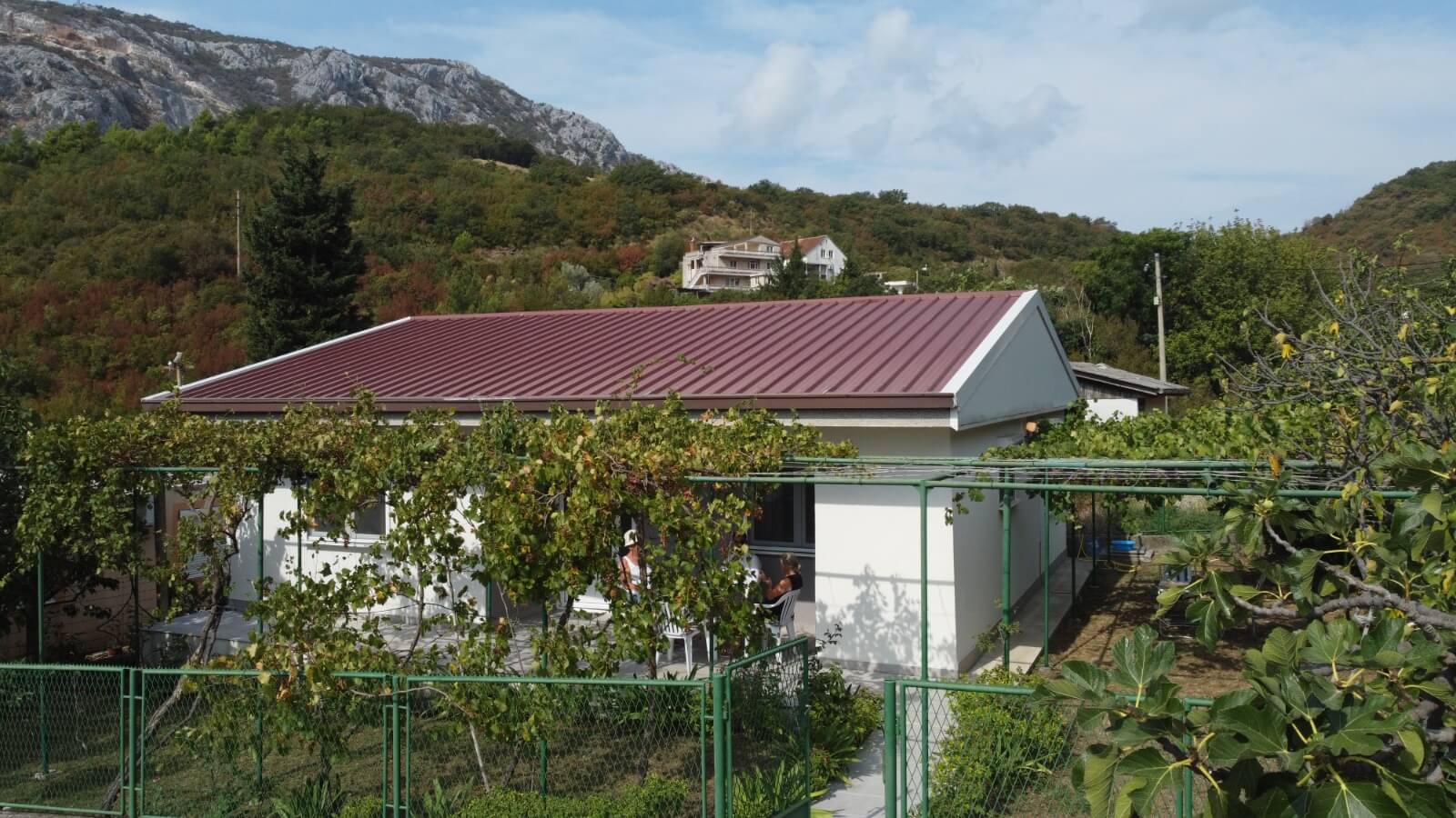 Legalisiertes Haus in Sutomore zum Kauf – SHK25