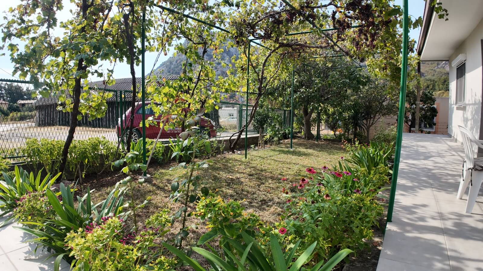 Legalisiertes Haus in Sutomore zum Kauf – SHK25
