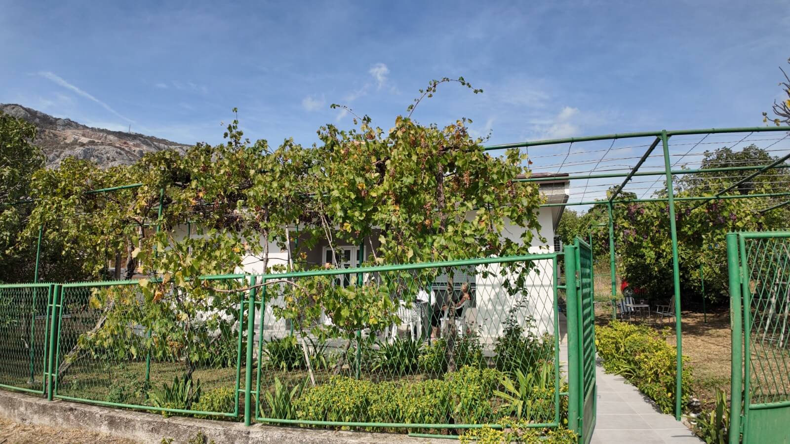 Legalisiertes Haus in Sutomore zum Kauf – SHK25