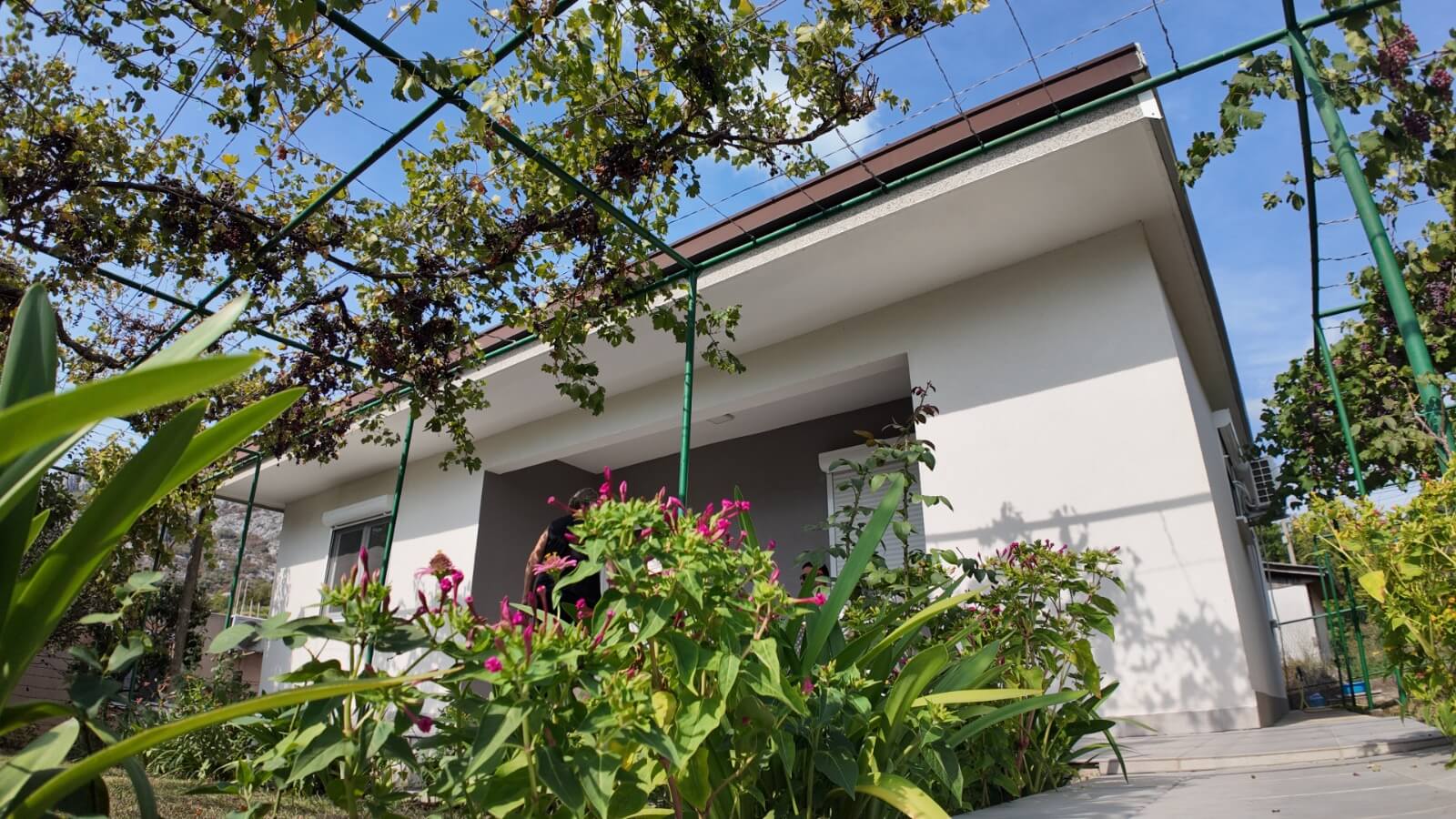 Legalisiertes Haus in Sutomore zum Kauf – SHK25