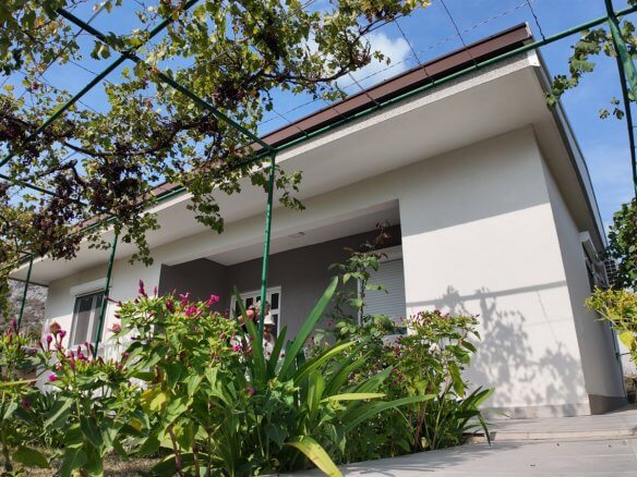 Legalisiertes Haus in Sutomore zum Kauf – SHK25