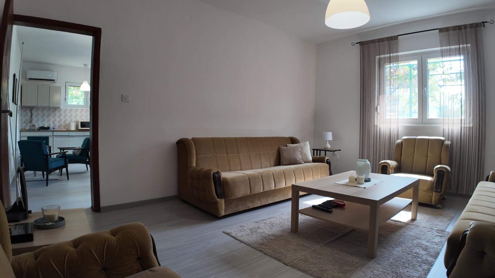 Legalisiertes Haus in Sutomore zum Kauf – SHK25