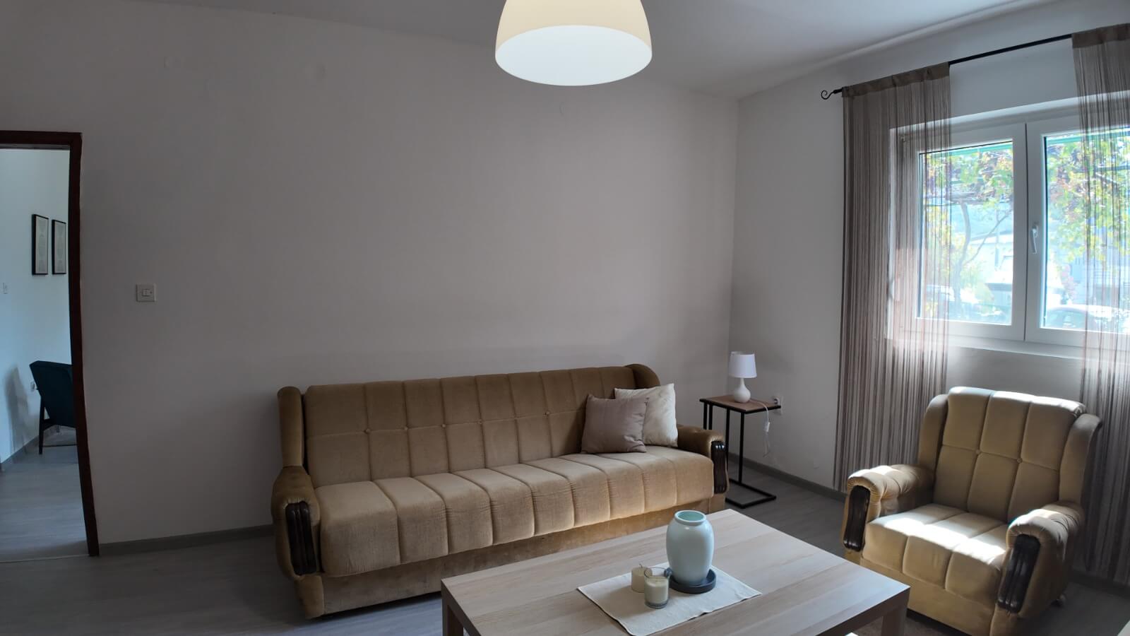 Legalisiertes Haus in Sutomore zum Kauf – SHK25