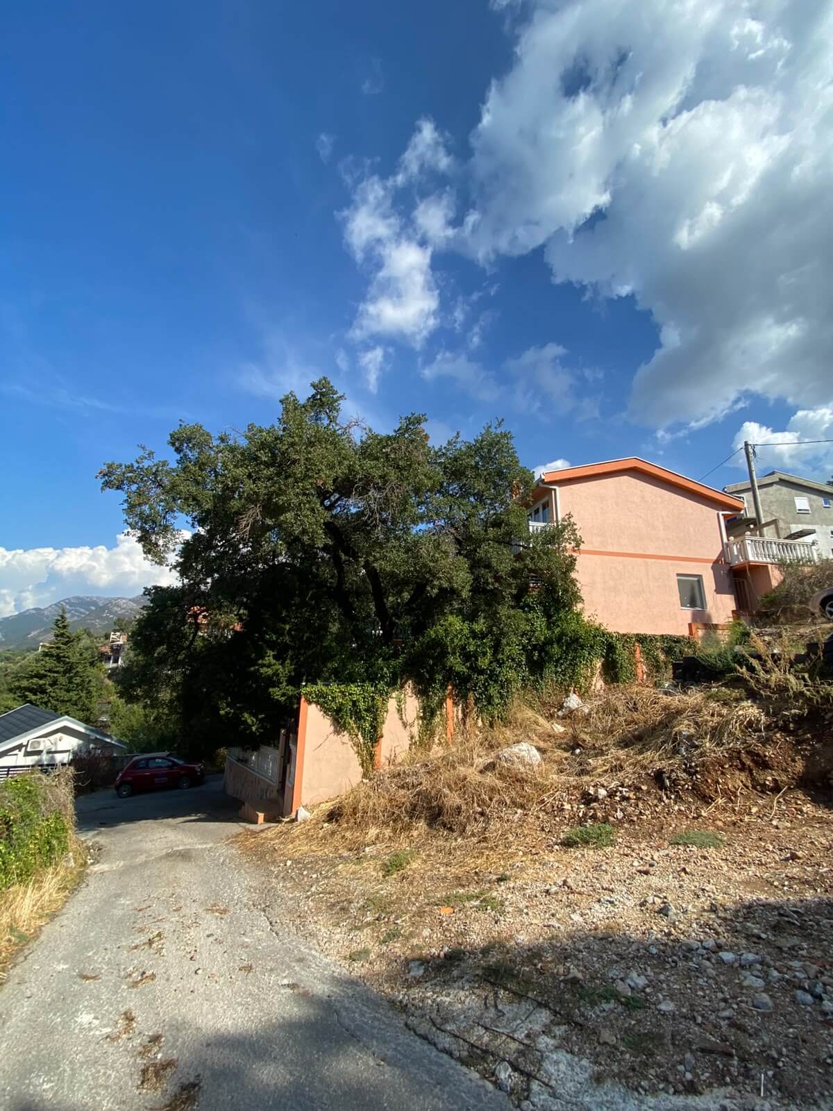 Schöne Villa mit Einliegerwohnung und Traum-Meerblick in Ratac/Bar zum Kauf – BHK142