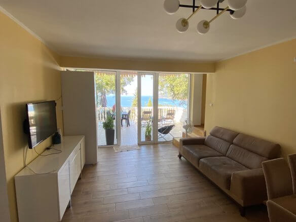 Schöne Villa mit Einliegerwohnung und Traum-Meerblick in Ratac/Bar zum Kauf – BHK142