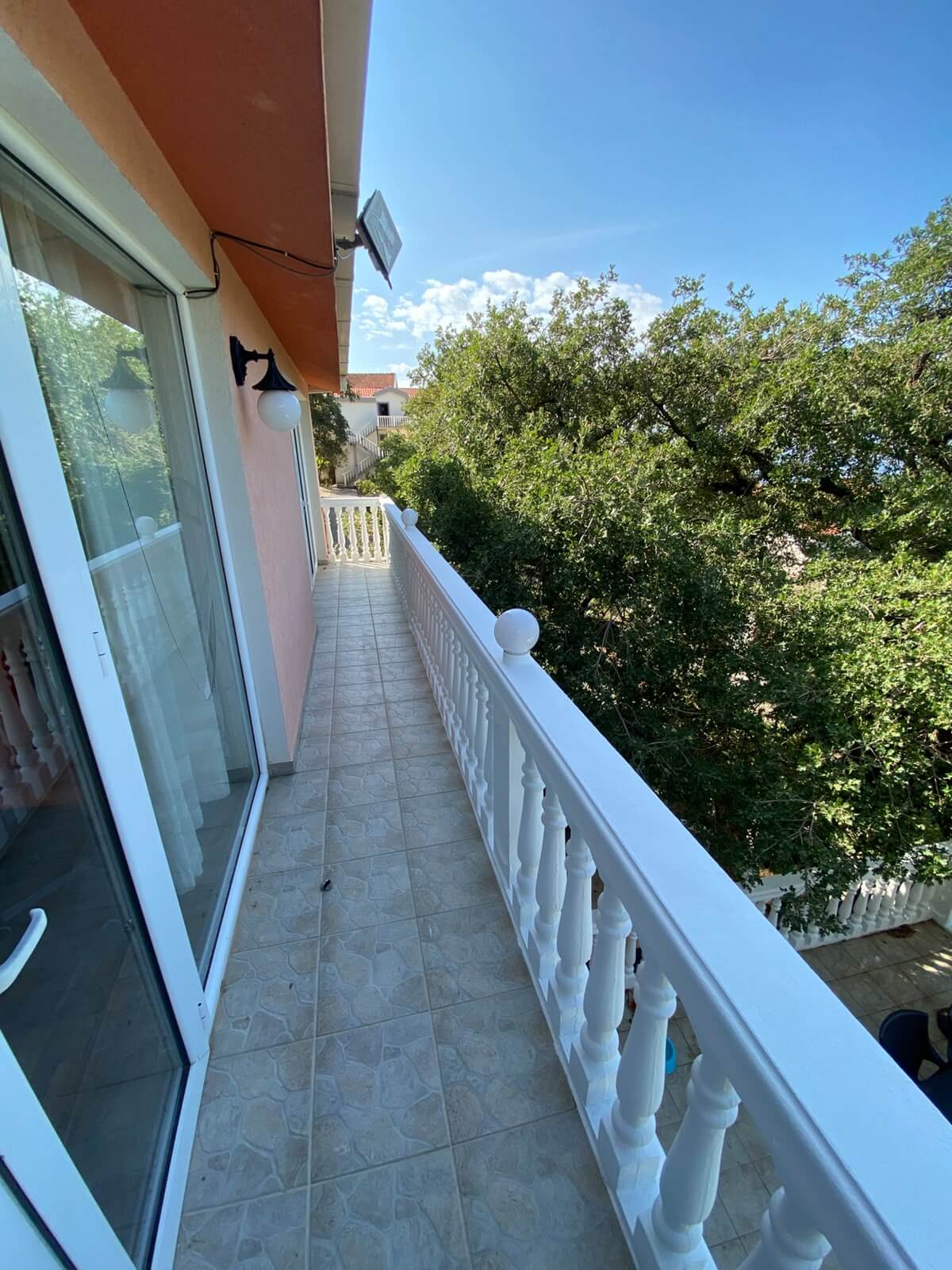Schöne Villa mit Einliegerwohnung und Traum-Meerblick in Ratac/Bar zum Kauf – BHK142