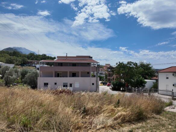 Großzügiges Grundstück mit Meerblick in Bjeliši/ Bar zum Kauf – B100