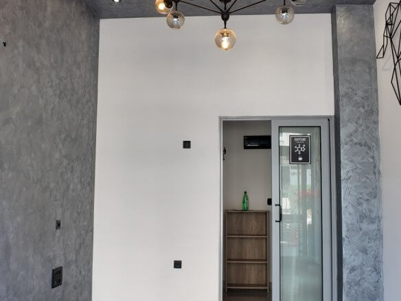 Kleine Gewerbefläche im Zentrum von Bar zur Miete – MB115