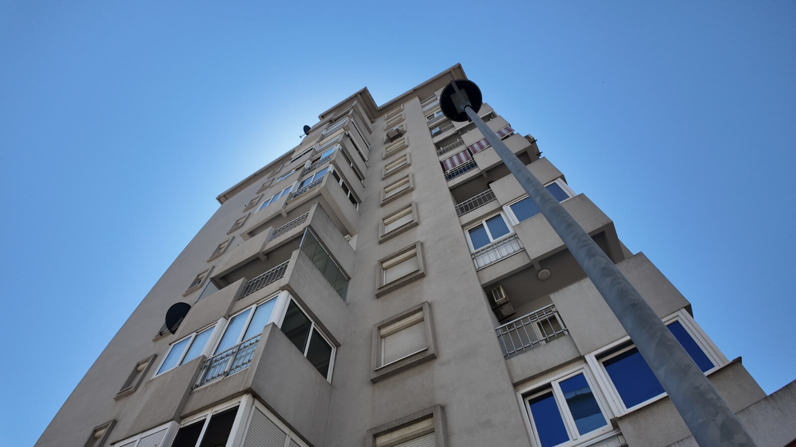 Kleine Gewerbefläche im Zentrum von Bar zur Miete – MB115