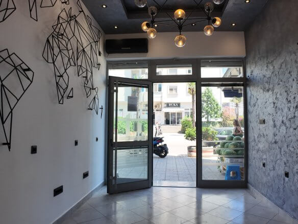 Kleine Gewerbefläche im Zentrum von Bar zur Miete – MB115