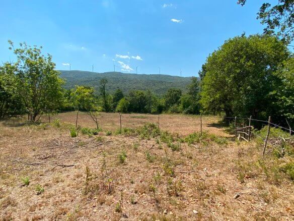 Großes Naturgrundstück mit Bergblick in Gorana/ Bar zum Kauf – Go5
