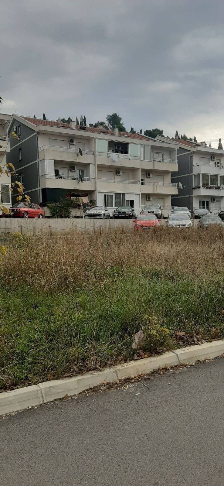 Legalisierte Maisonettewohnung mit drei Schlafzimmern in Podgorica zum Kauf – PG02