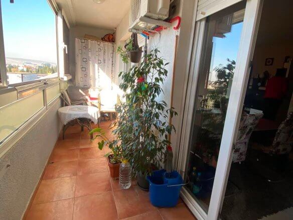 Legalisierte Maisonettewohnung mit drei Schlafzimmern in Podgorica zum Kauf – PG02
