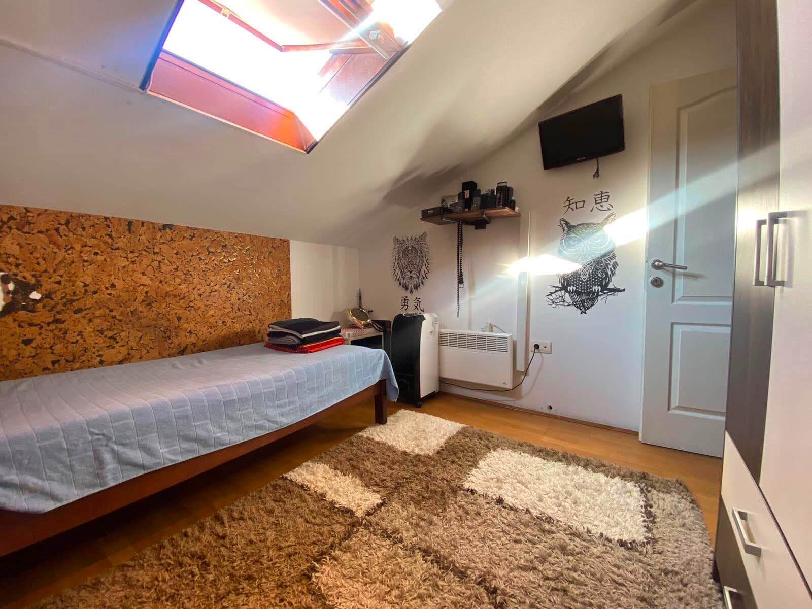 Legalisierte Maisonettewohnung mit drei Schlafzimmern in Podgorica zum Kauf – PG02