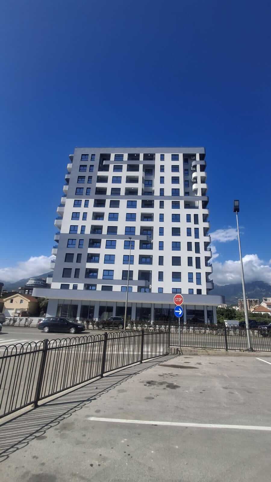 Moderne 2-Zimmer-Wohnung in Bjeliši/Bar zum Kauf – BWK50