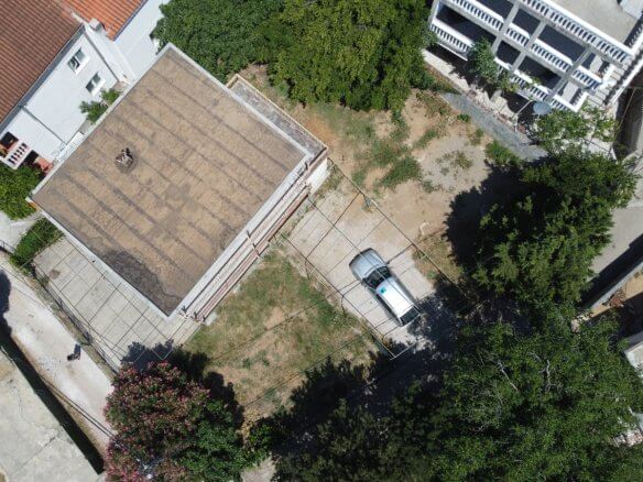 Legalisiertes Apartmenthaus mit drei separaten Wohneinheiten in Sutomore zum Kauf – SHK26