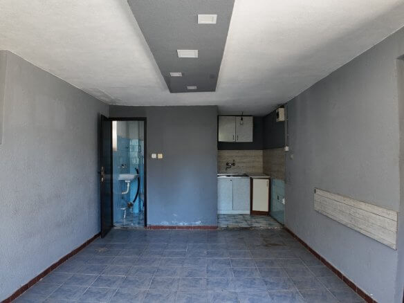 Legalisiertes Apartmenthaus mit drei separaten Wohneinheiten in Sutomore zum Kauf – SHK26