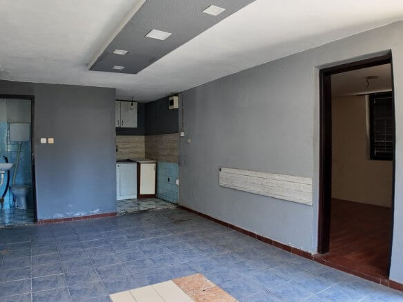 Legalisiertes Apartmenthaus mit drei separaten Wohneinheiten in Sutomore zum Kauf – SHK26