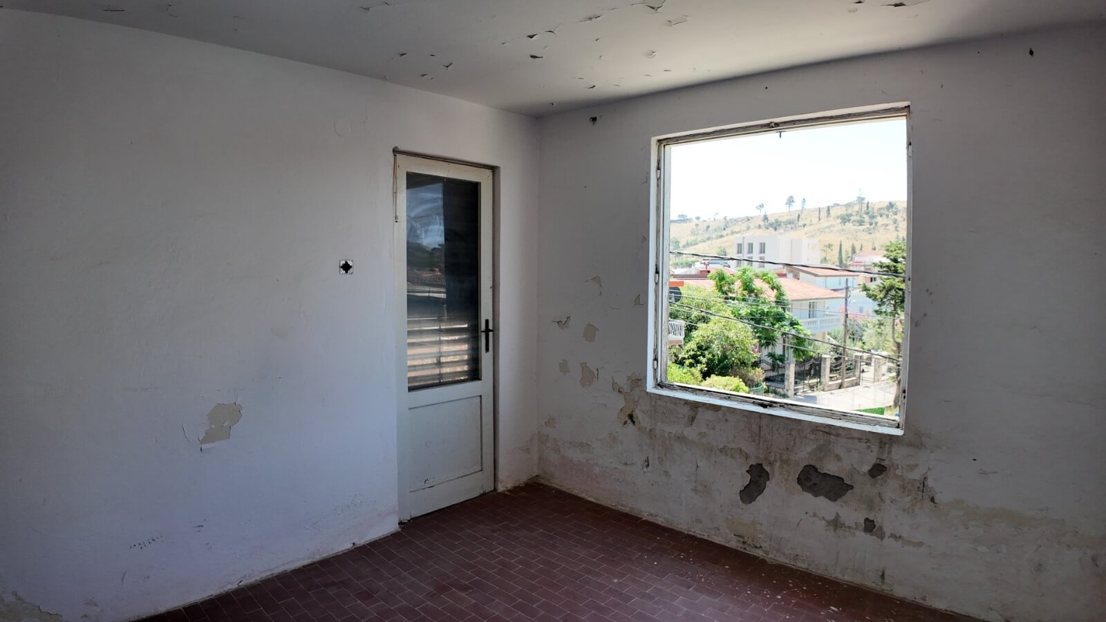 Legalisiertes Apartmenthaus mit drei separaten Wohneinheiten in Sutomore zum Kauf – SHK26